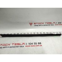 15 Уплотнитель стекла внутрений двери задней левой Tesla model X 1483693-00-A